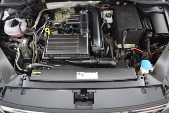 Volkswagen Passat 1,4 TSi 110 kW HIGHLINE,FULL LED - 19