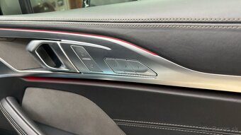 BMW Rad 8 840d xDrive, Adaptive LED, SoftClose, Pano, TOP - 19