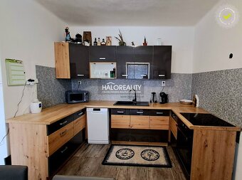 HALO reality - Predaj, rodinný dom Borovce, 2 x 3-izbový byt - 19