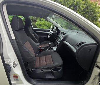ŠKODA OCTÁVIA 2.0TDI CR SPORT EDITION - 19