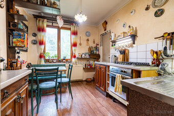 NA PREDAJ 6 IZBOVÝ RODINNÝ DOM S DVOMI BYTOVÝMI JEDNOTKAMI | - 19