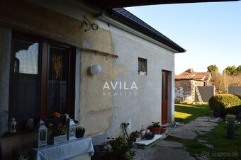 REZERVOVANÉ: Praktický 4izbový rodinný dom na pozemku 566m2  - 19