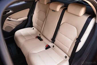 Mercedes-Benz GLA 200d 4Matic / Off-Road Paket - 19