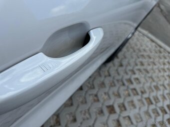 Ford Kuga 2.0 Ecoblue Bohata výbava TITANIUM - 19