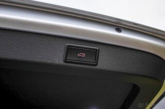 Škoda Superb Combi 2.0TDI DSG automat - 19