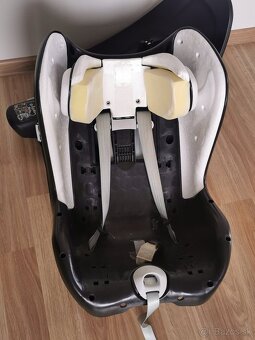 Autosedačka Cybex sirona M2 i-size

 - 19