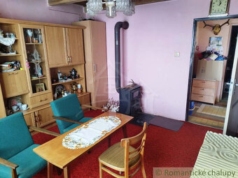 Z časti rekonštruovaný gazdovský dom v obci Hrušov - 19