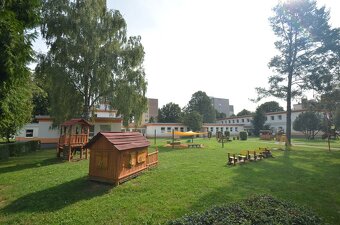 REZERVOVANÉ - PEKNÁ GARSÓNKA S LOGGIOU  V CENTRE TREBIŠOVA - 19
