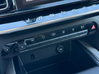 Citroen C5 Aircross 1.6 Plug-In-Hybrid A/T - REZERVOVANE - 19