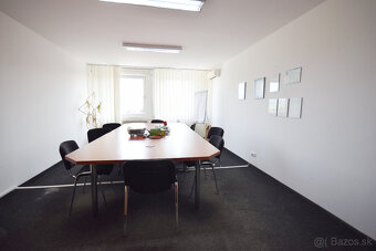 Výrobno - skladový a kancelársky objekt - 19