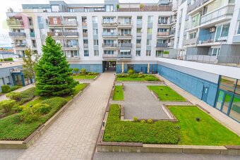 Na predaj luxusný 2-izbový byt s dvoma balkónmi, garážou a v - 19