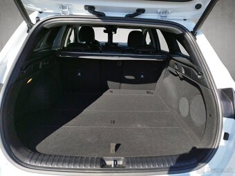 KIA CEED SW 1,5 T-GDi PLATINUM + SAFETY PACK | ODPOČET DPH - 19