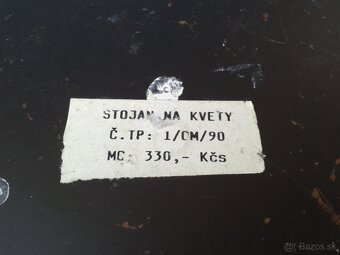 Krásne retro kúsky, stojan na kvety, stolík s výpletom - 19