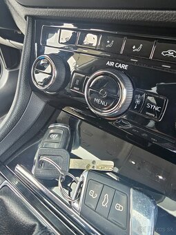 Skoda superb 3 combi 2.0tdi 110kw 2018 kup sr - 19