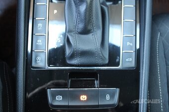 Škoda Superb Combi 2,0 TDi DSG 140 kW 4x4 STYLE, ODPOČET DPH - 19