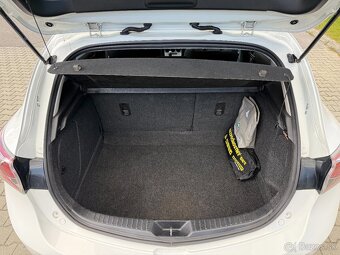 Mazda 3 1.6 DOHC Hatchback - 19
