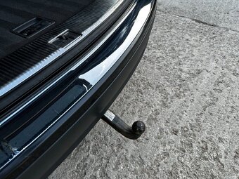 Predám Volkswagen Touareg 3,0 TDI V6 A/T - 19