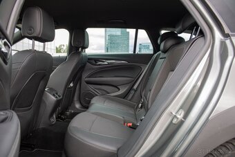 Opel Insignia ST 2.0 CDTI BiTURBO 210k S&S Ultimate 4x4 AT8 - 19