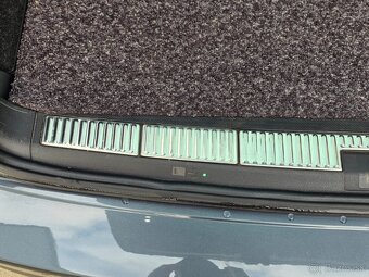 Škoda Superb Sportline 2.0 TDI DSG Virtual Co. ACC, TOP STAV - 19