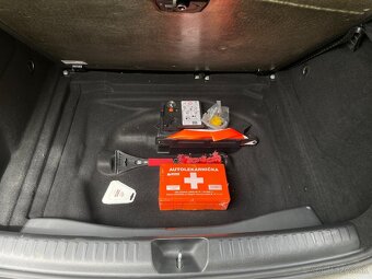 Mercedes-Benz GLA 220d 4MATIC A7- Ser. história, SR vozidlo - 19
