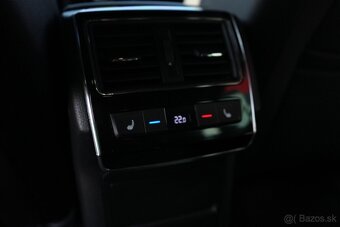 Škoda Superb Combi Sportline 2.0TDI 4x4 DSG - 19
