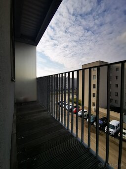 NA PREDAJ 3 IZBOVÝ BYT BARTISLAVA NOVÉ MESTO BAJKASKÁ - 19