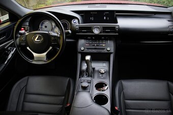 Lexus RC 300h Luxury - 19