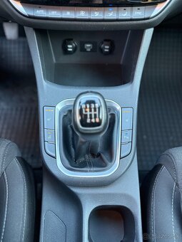 2022 Hyundai i30 CW 1.6CRDi Facelift 85kW/116PS Kamera LED - 19