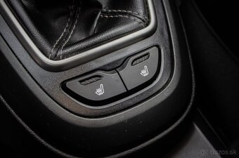 Lada Vesta SW Cross 1.6 MPI, 75kW, M5 - 19