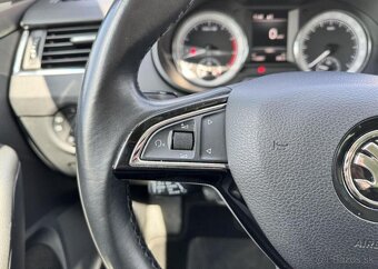 Škoda Octavia 1.5 TSI SOLEIL COMBI benzín manuál 110 kw - 19