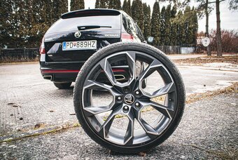 Škoda Octavia RS 2.0 TDI 135kW DSG 4x4 - 19