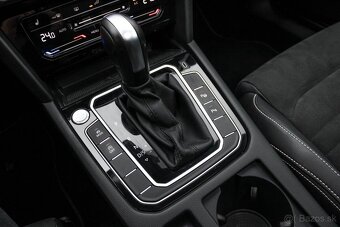 Volkswagen Passat Variant 2.0 TDI EVO Elegance DSG - 19
