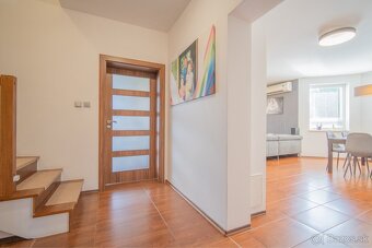 PREDAJ 6 izbový dom 192 m2, pozemok 607 m2, Dunajská Lužná - 19