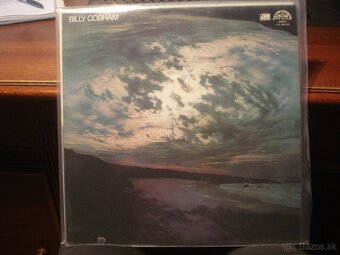 LP SEARCHERS EVERLY BR. DARTS V.MORRISON MAHAVISHNU STYX - 19