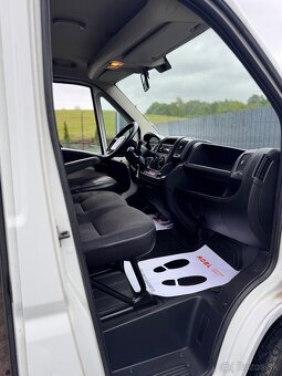 Peugeot Boxer 2,2 Diesel 3 miestny - 19