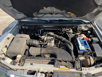 Mitsubishi Pajero 2.5 TD - 19