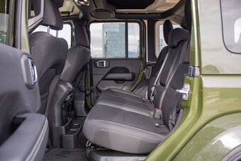 Jeep Wrangler 2.0 PHEV Sahara 4xe A/T, odpočet DPH - 19
