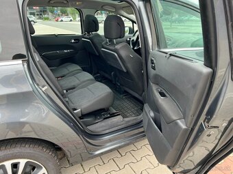 Peugeot 5008 1.6 HDi 80kw automat 7 míst panorama - 19