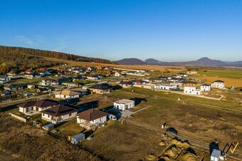 RODINNÝ DOM OBEC SVINIA, OKRES PREŠOV - 19