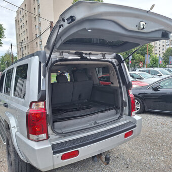 Jeep Commander 3.0 CRD V6 Overland A/T 4x4 - aj na splátky - 19
