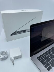  Apple MacBook Pro (15-inch, 2016) - 16GB | 512GB | i7  - 19