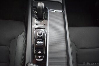 Volvo XC60 2,0 T8, 223 kW, AWD,Plug-in hybrid,DPH - 19