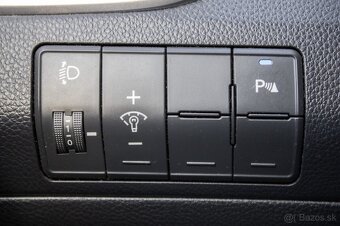 Hyundai i30 CW 1.6-CRDi, 94kW, M6 - 19