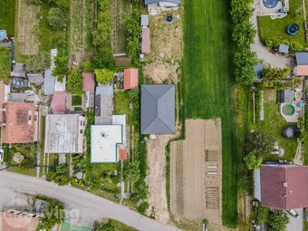 NOVOSTAVBA - 4i  RODINNÝ DOM V POKOJNEJ LOKALITE - 19