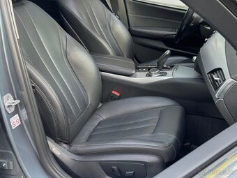 BMW rad 5 530d Touring xDrive 2018 (G31) - 19