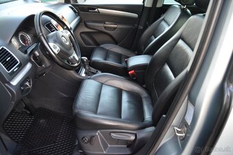 VW SHARAN 2.0 TDI, PANORÁMA, KOŽA, BIXENÓN, 7 MIESTNE, ŤAŽNÉ - 19
