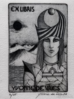 Yvonne De Vries - 19