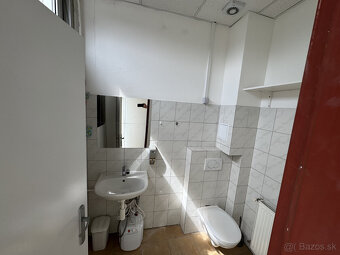Prenájom obchodných priestorov od 24 m² v OD Saratov II v me - 19