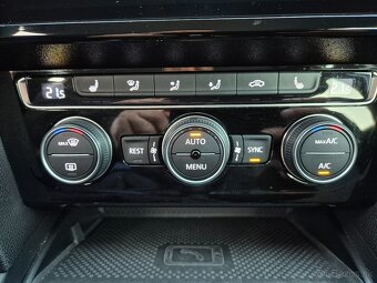 Volkswagen Passat 1.5 TSi 110kw DSG 2019 LED DPH - 19