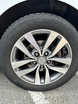 Hyundai i30 CW 1.6 CRDi, 85 kW, r.v. 2019, SK, vyservisované - 19